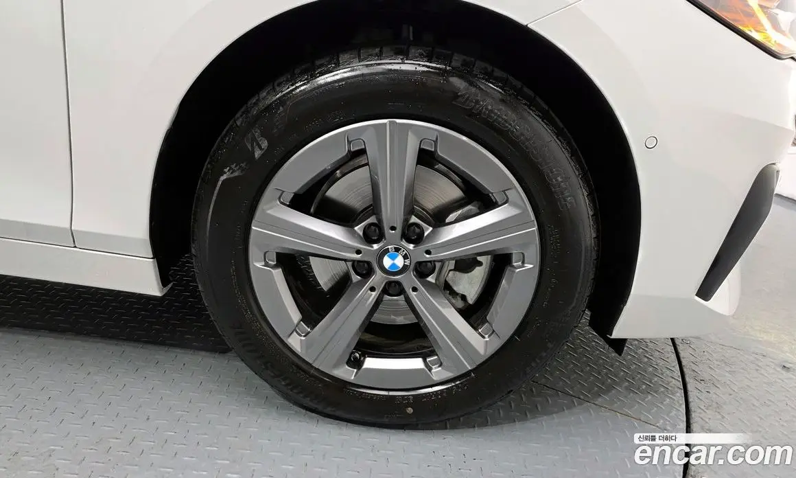 BMW 2 серия 2025 2.0 автомат (гидро), фото 7