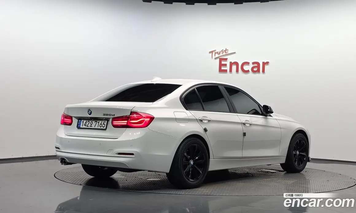 BMW 3 серия 2018 2.0 автомат (гидро), фото 1 BMW 3 серия 2018 2.0 автомат (гидро), фото 1