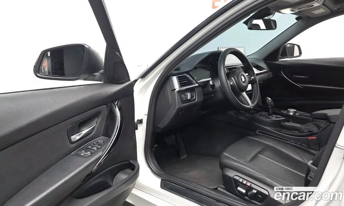 BMW 3 серия 2018 2.0 автомат (гидро), фото 12 BMW 3 серия 2018 2.0 автомат (гидро), фото 12