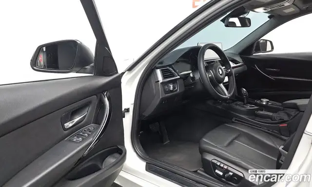 BMW 3 серия 2018 2.0 автомат (гидро), миниатюра 12