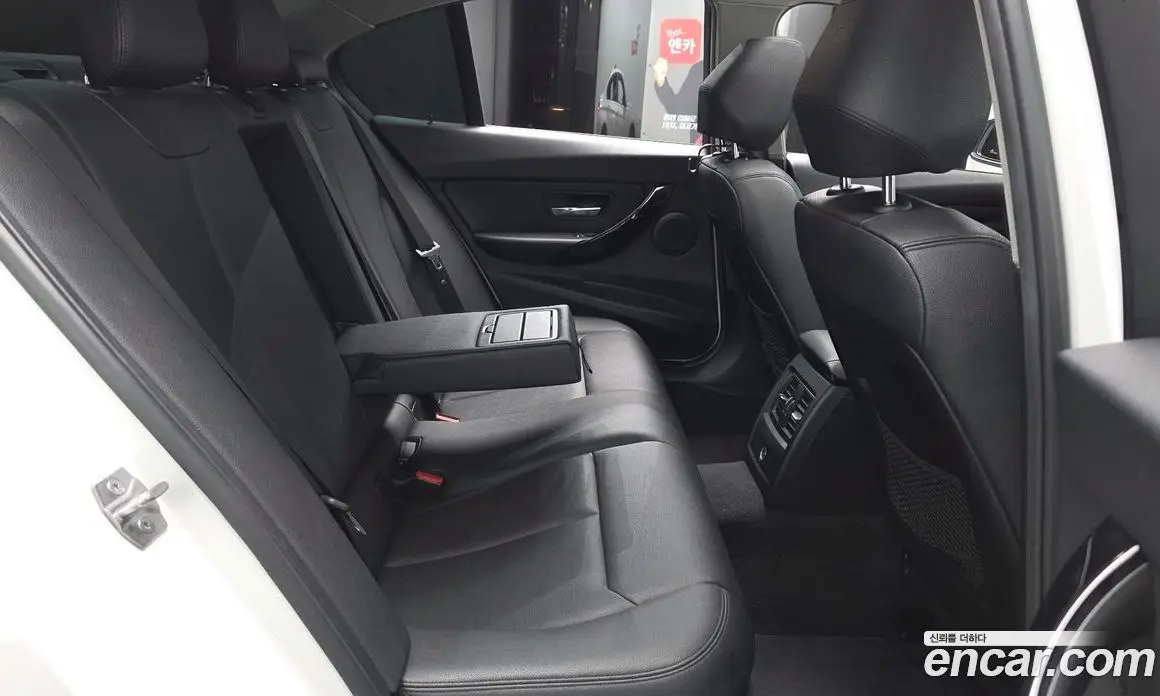 BMW 3 серия 2018 2.0 автомат (гидро), фото 16 BMW 3 серия 2018 2.0 автомат (гидро), фото 16