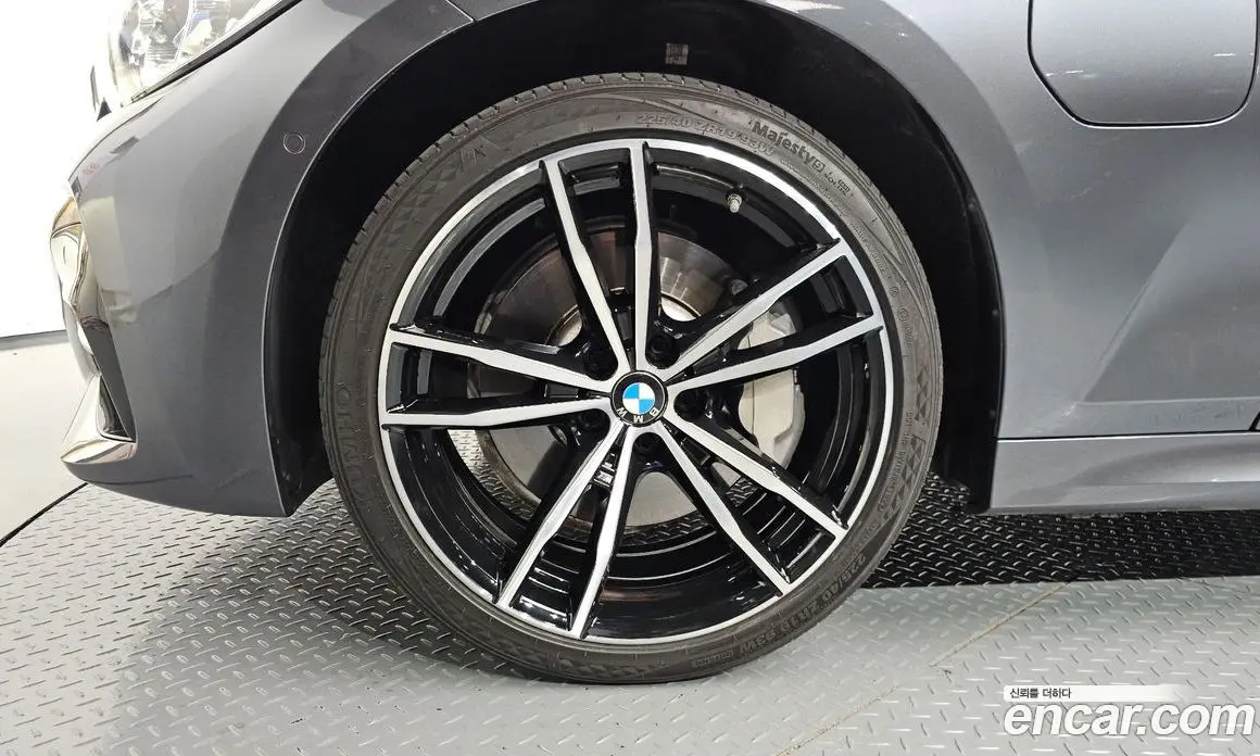 BMW 3 серия 2020 2.0 автомат (гидро), фото 4
