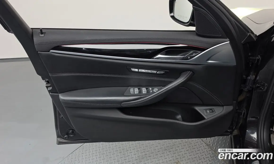 BMW 5 серия 2019 2.0 автомат (гидро), фото 14