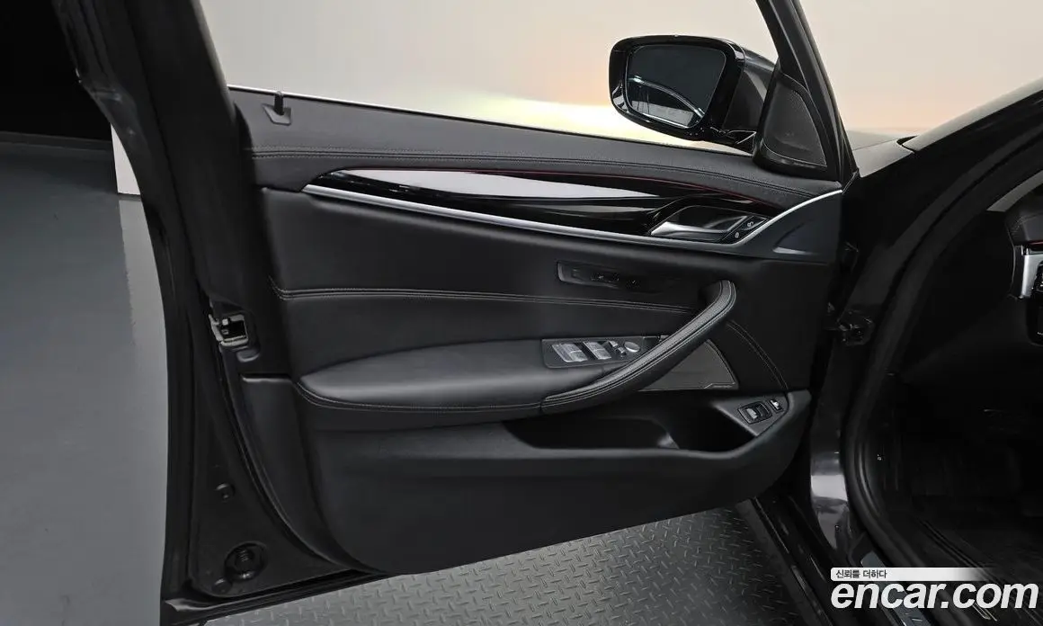 BMW 5 серия 2021 2.0 автомат (гидро), фото 13