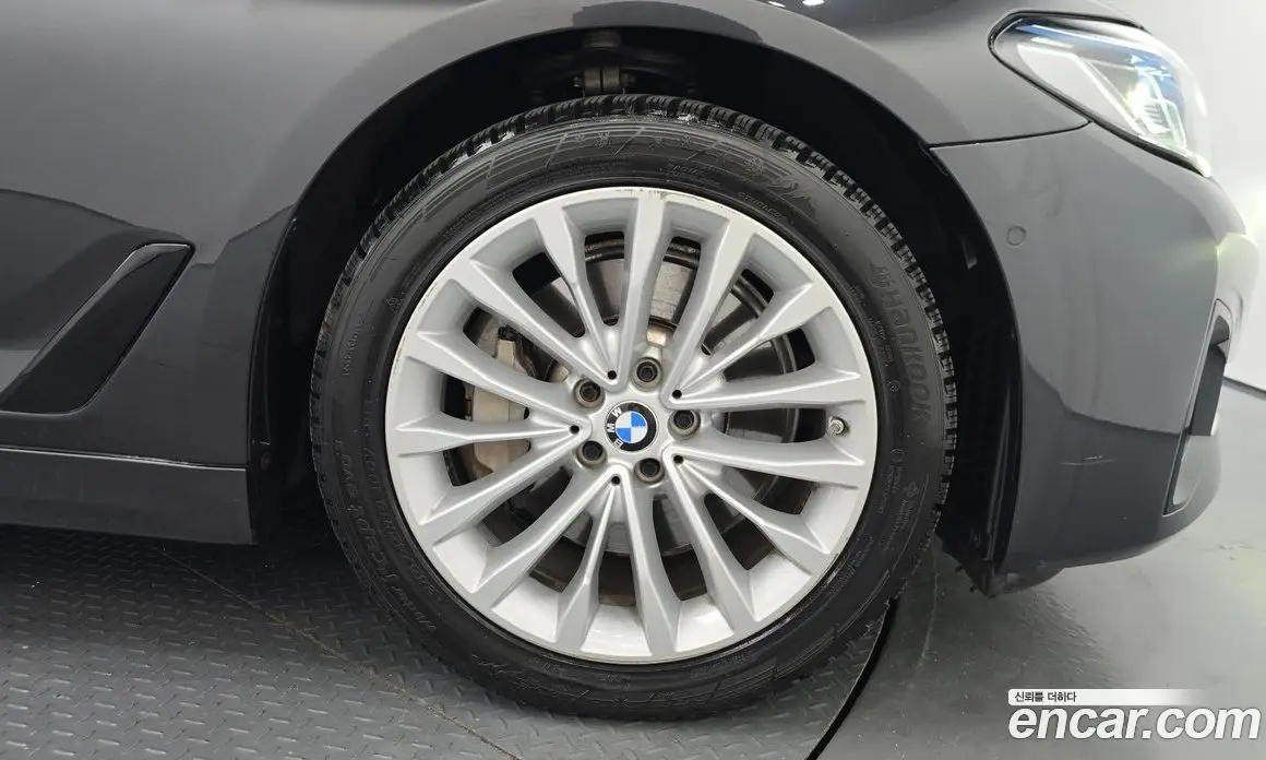 BMW 5 серия 2021 2.0 автомат (гидро), фото 6