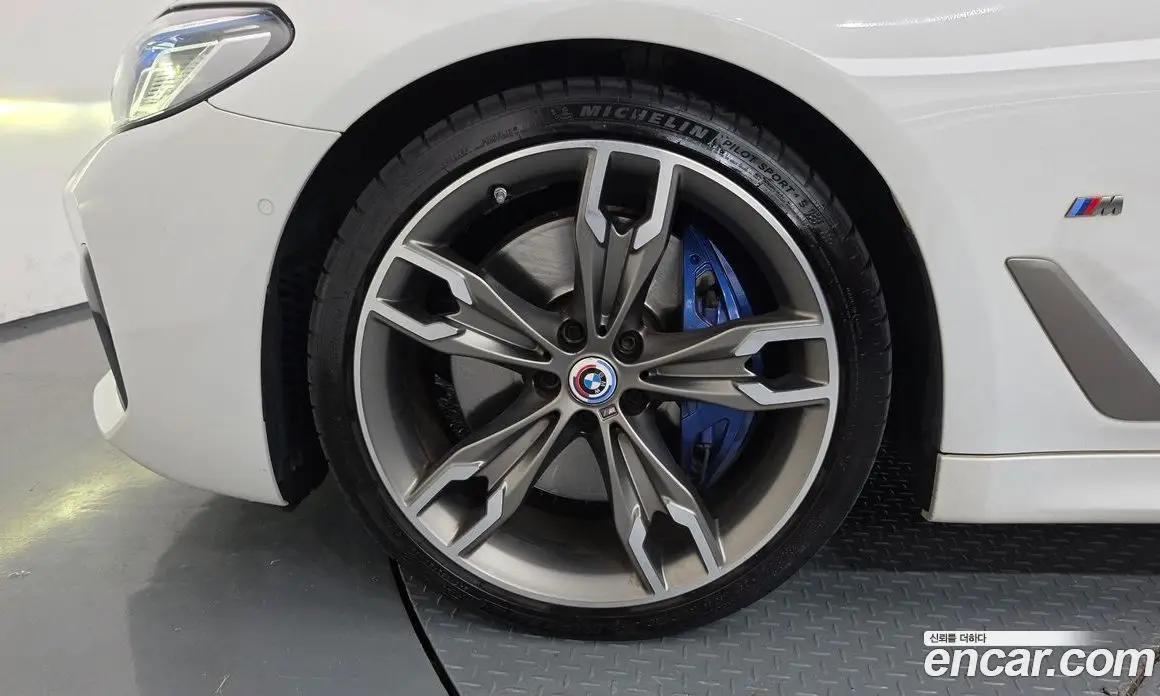 BMW 5 серия 2022 4.4 автомат (гидро), фото 4