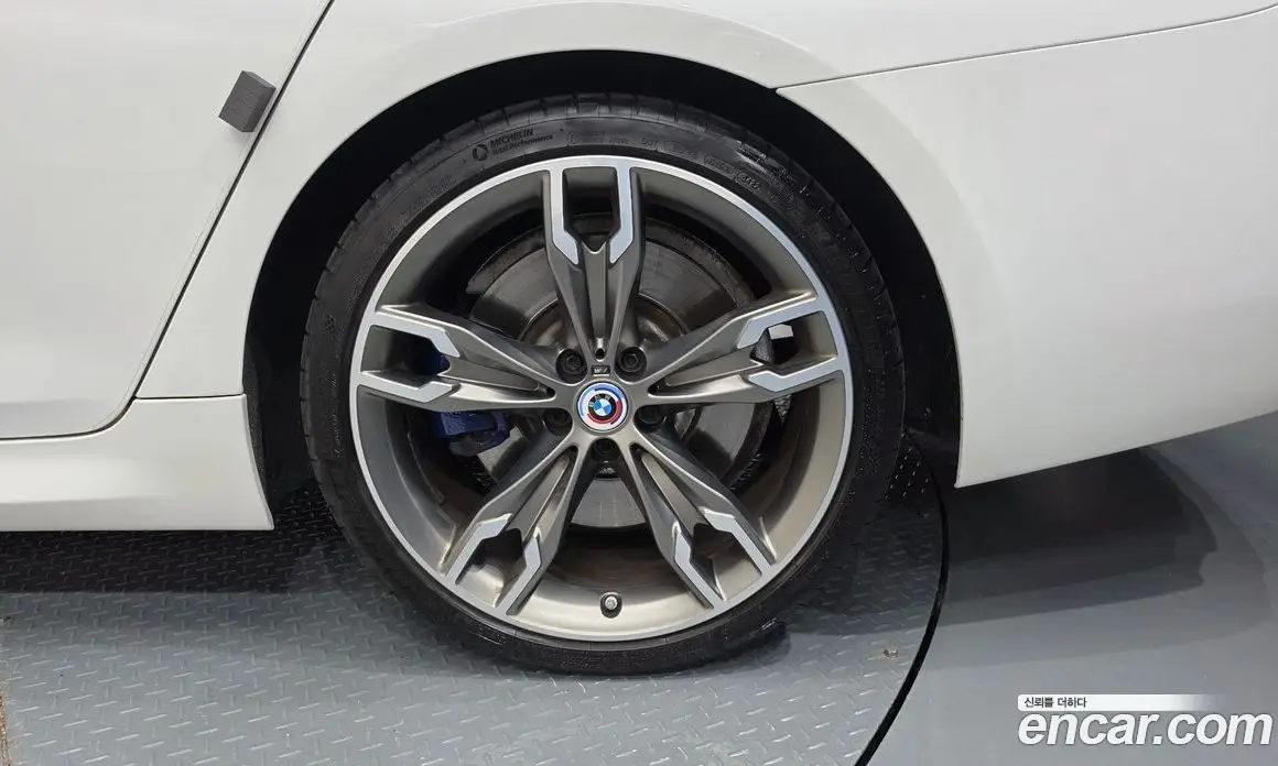 BMW 5 серия 2022 4.4 автомат (гидро), фото 6