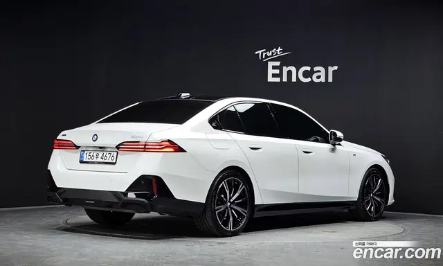 BMW 5 серия, 2025, 21 412 км