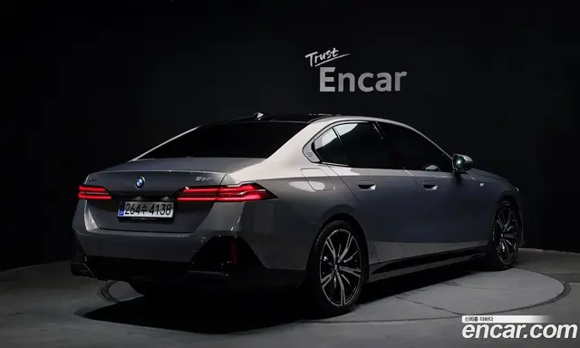 BMW 5 серия 2025 2.0 автомат (гидро), миниатюра 2