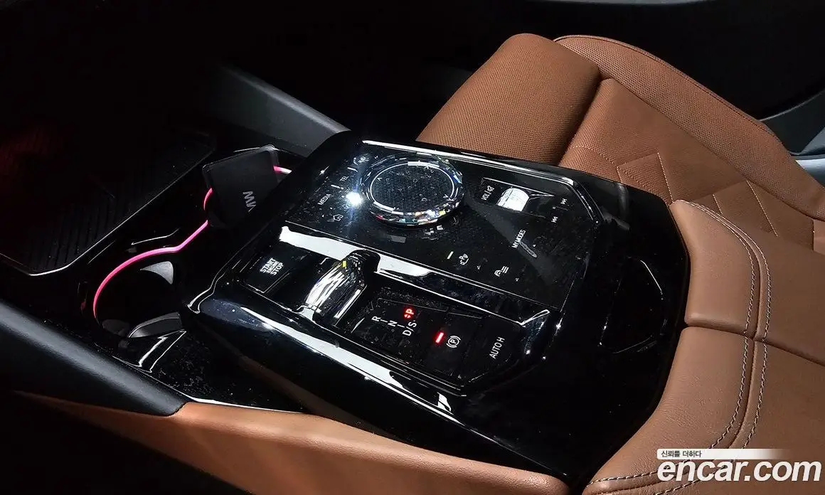 BMW 5 серия 2025 2.0 автомат (гидро), фото 12