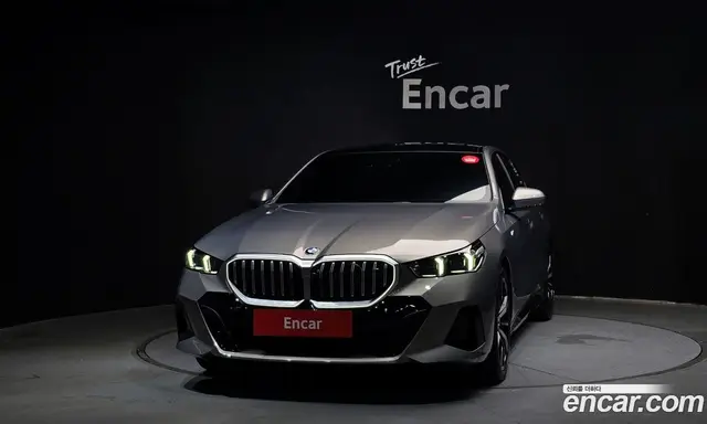 BMW 5 серия 2025 2.0 автомат (гидро), миниатюра 3