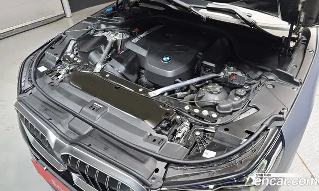 BMW 5 серия 2025 2.0 автомат (гидро), миниатюра 6