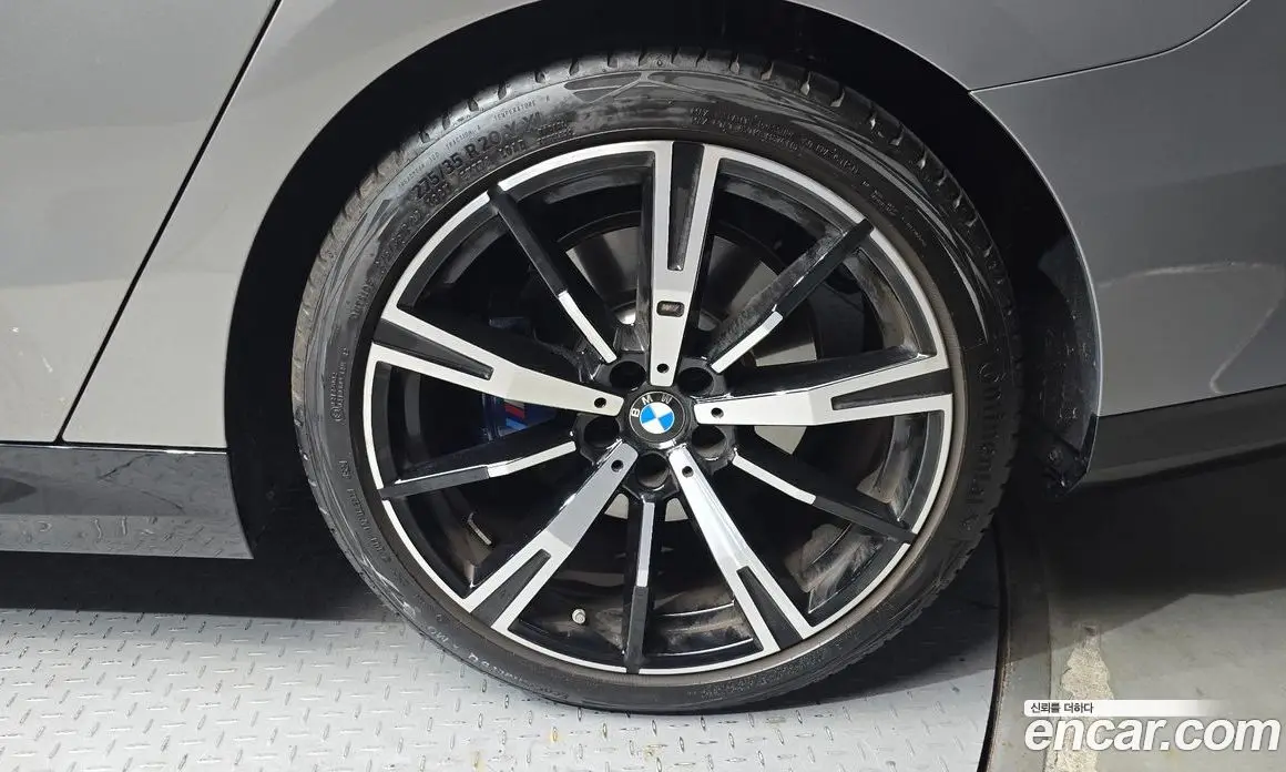 BMW 5 серия 2025 2.0 автомат (гидро), фото 7