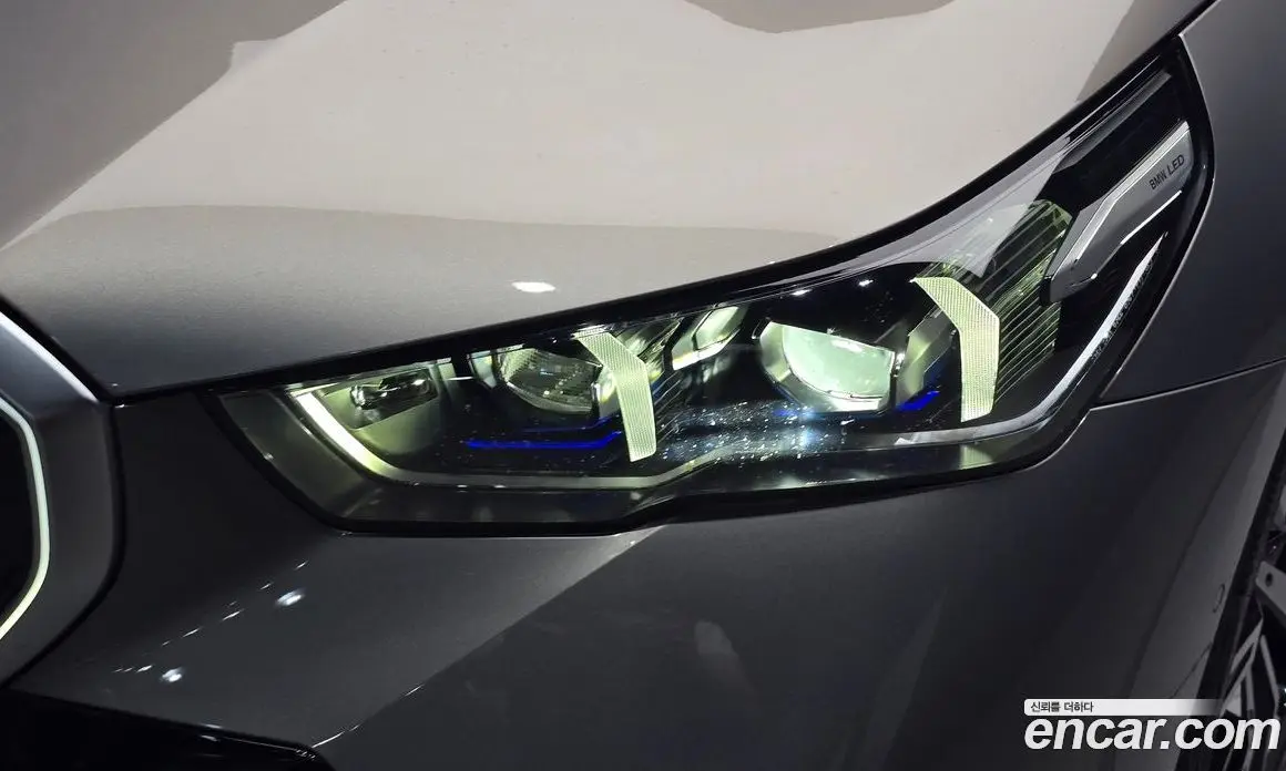 BMW 5 серия 2025 2.0 автомат (гидро), фото 8