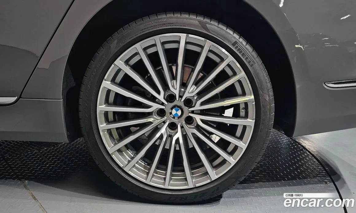 BMW 7 серия 2021 3.0 автомат (гидро), фото 6
