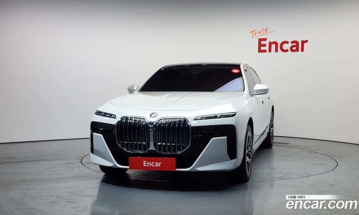 BMW 7 серия 2024 3.0 автомат (гидро), фото 3
