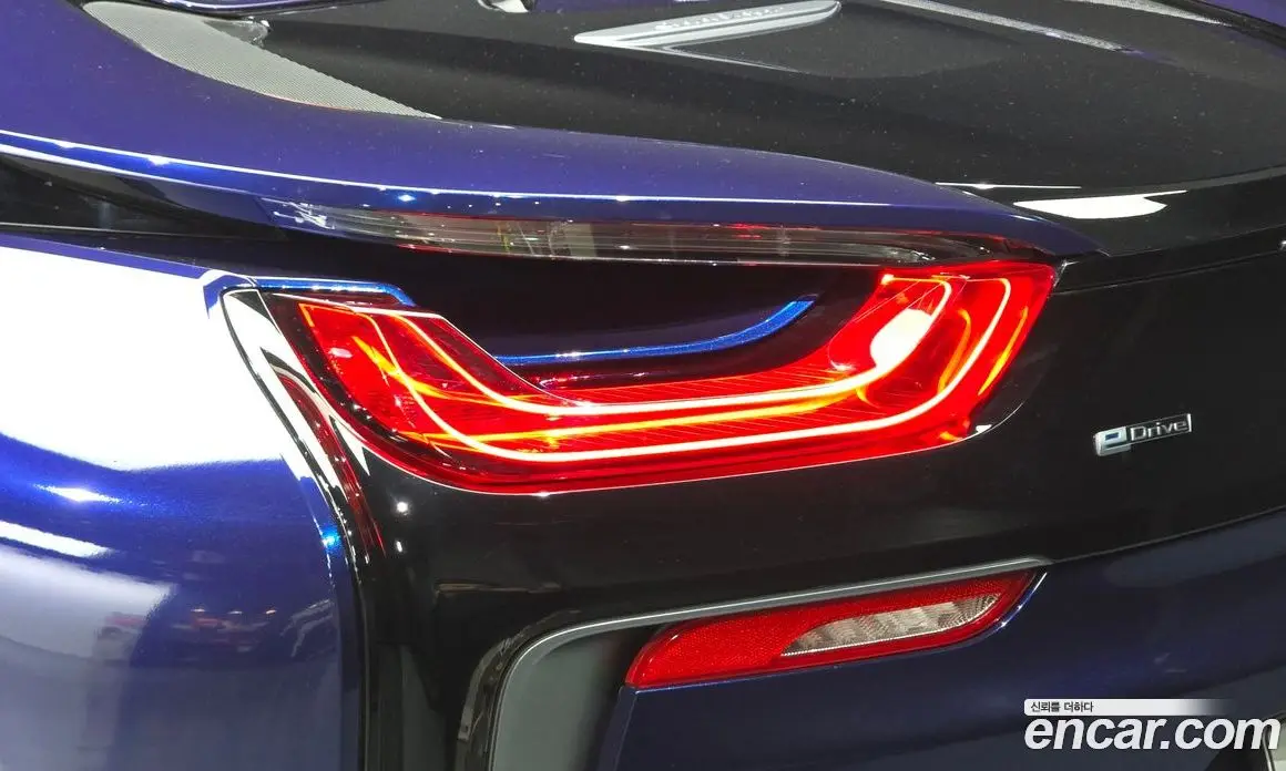 BMW i8 2019 1.5 автомат (гидро), фото 9