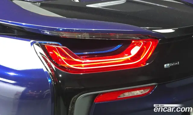 BMW i8 2019 1.5 автомат (гидро), миниатюра 9