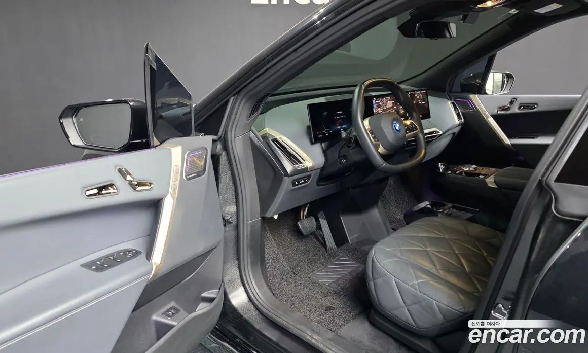 BMW iX 2023 0.3 автомат (гидро), фото 13