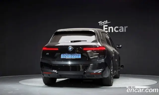 BMW iX 2023 0.3 автомат (гидро), миниатюра 4