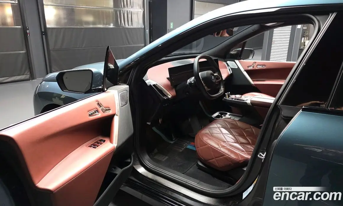 BMW iX 2023 0.3 автомат (гидро), фото 13 BMW iX 2023 0.3 автомат (гидро), фото 13