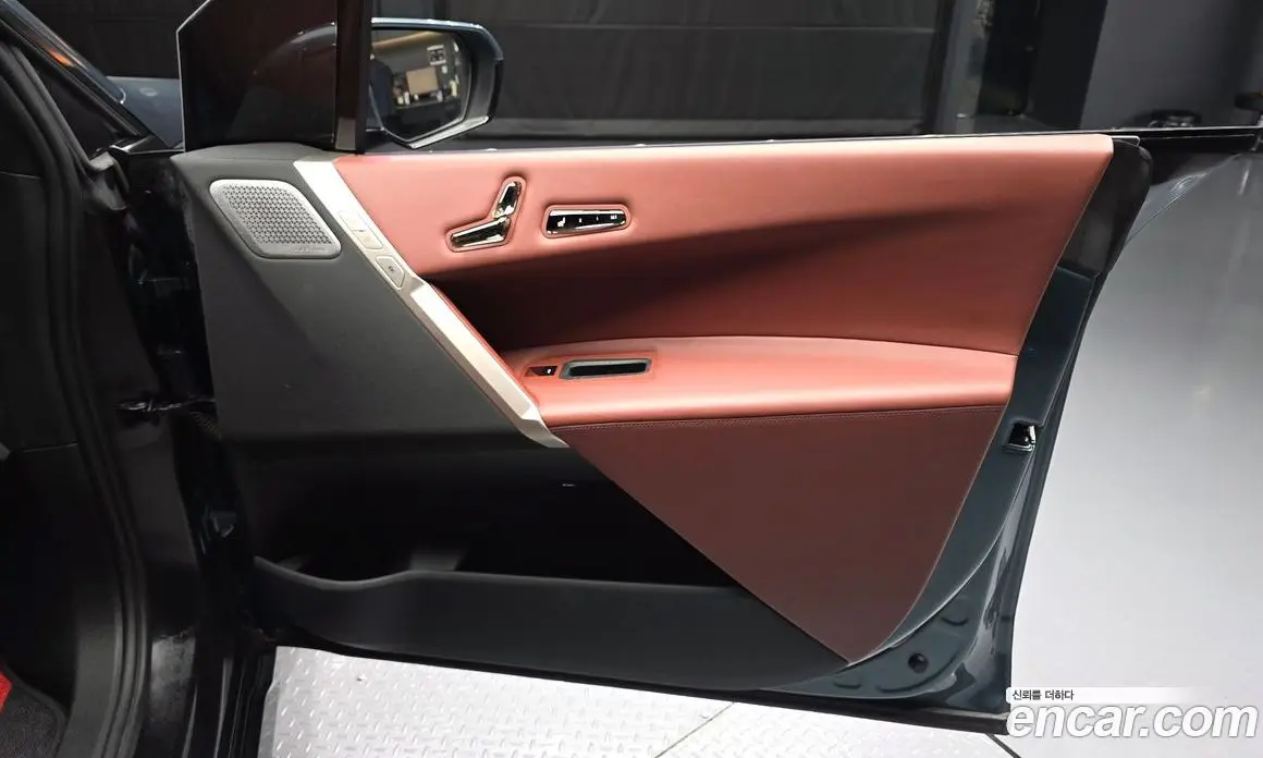 BMW iX 2023 0.3 автомат (гидро), фото 14 BMW iX 2023 0.3 автомат (гидро), фото 14