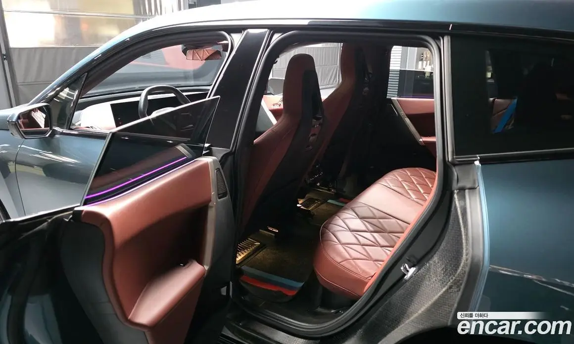 BMW iX 2023 0.3 автомат (гидро), фото 16 BMW iX 2023 0.3 автомат (гидро), фото 16