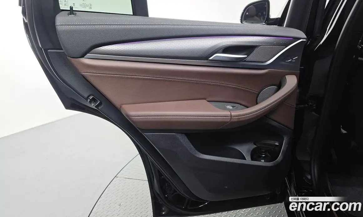 BMW X4 2025 2.0 автомат (гидро), фото 15