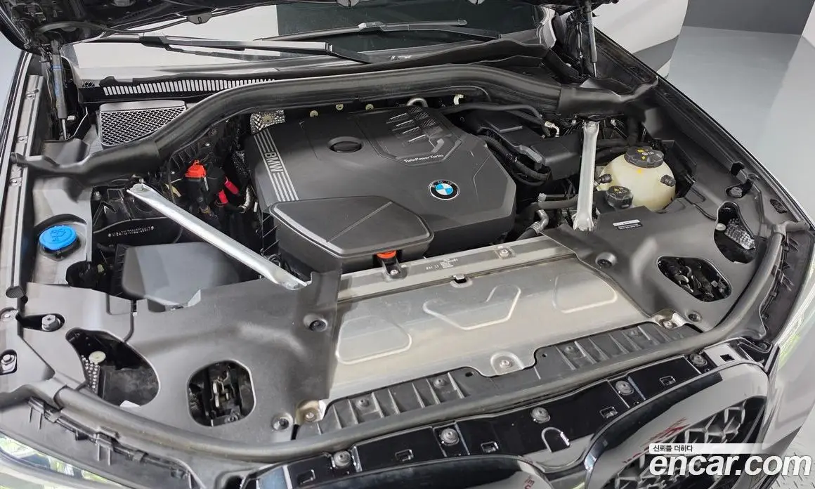 BMW X4 2025 2.0 автомат (гидро), фото 6
