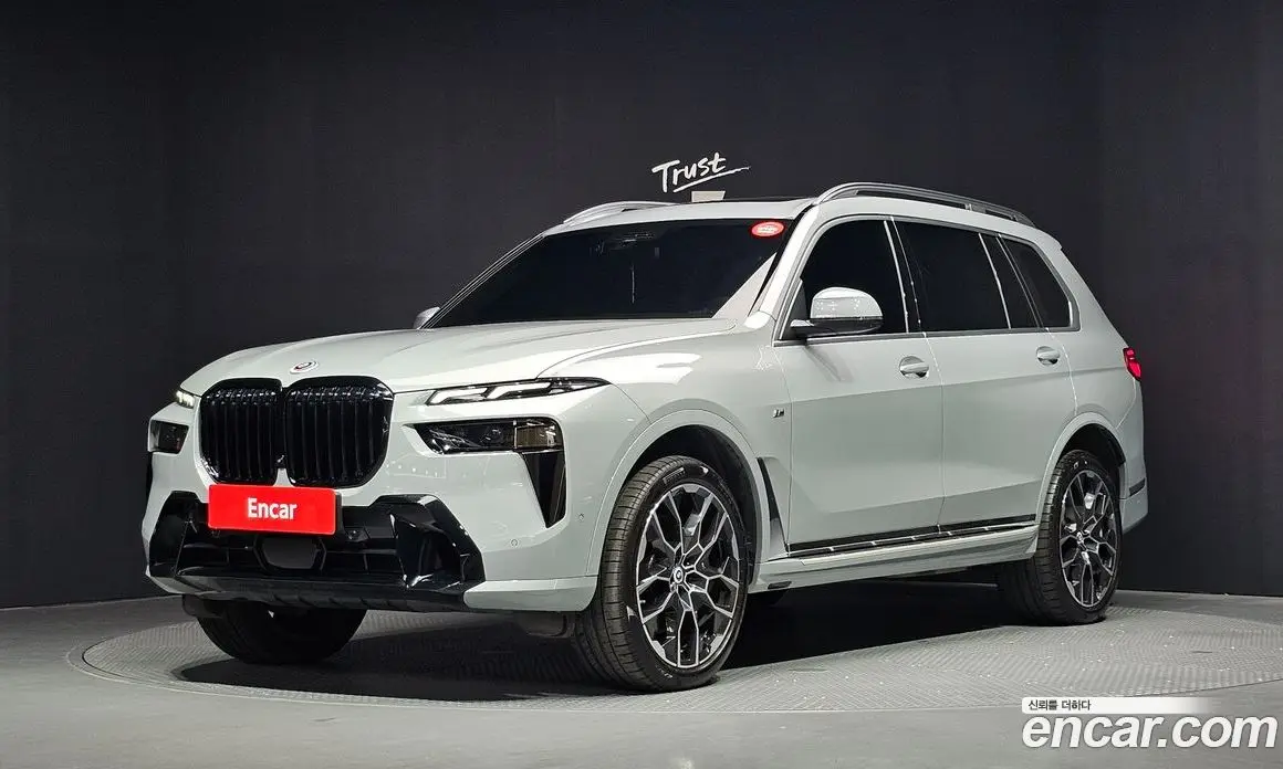 BMW X7 2024 3.0 автомат (гидро), фото 1 BMW X7 2024 3.0 автомат (гидро), фото 1