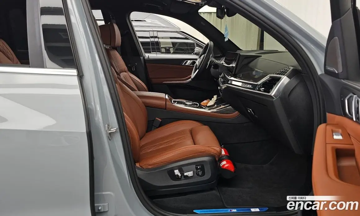 BMW X7 2024 3.0 автомат (гидро), фото 17 BMW X7 2024 3.0 автомат (гидро), фото 17