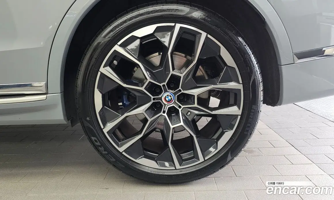 BMW X7 2024 3.0 автомат (гидро), фото 7 BMW X7 2024 3.0 автомат (гидро), фото 7