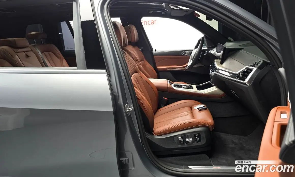 BMW X7 2024 3.0 автомат (гидро), фото 16