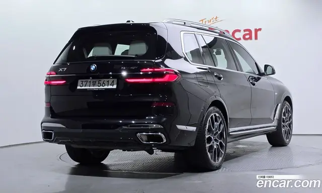 BMW X7 2025 3.0 автомат (гидро), миниатюра 2