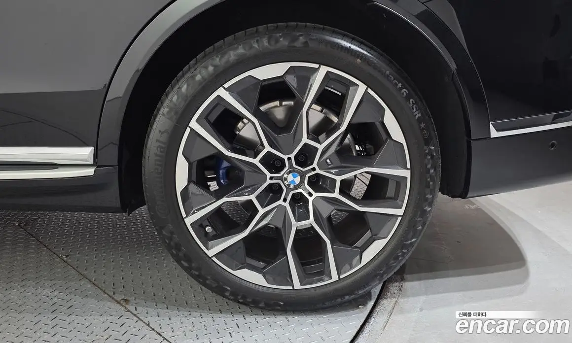 BMW X7 2025 3.0 автомат (гидро), фото 7