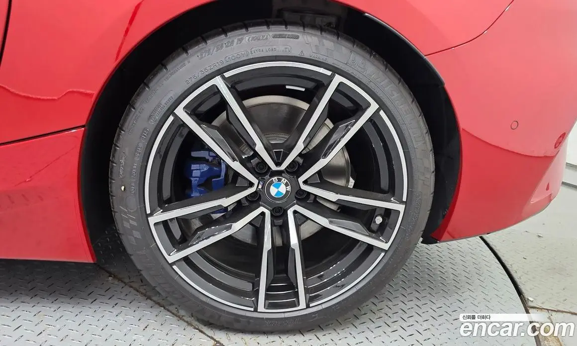 BMW Z4 2025 2.0 автомат (гидро), фото 7 BMW Z4 2025 2.0 автомат (гидро), фото 7