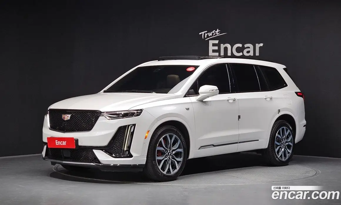 Cadillac XT6 2023 3.6 автомат (гидро), фото 1 Cadillac XT6 2023 3.6 автомат (гидро), фото 1