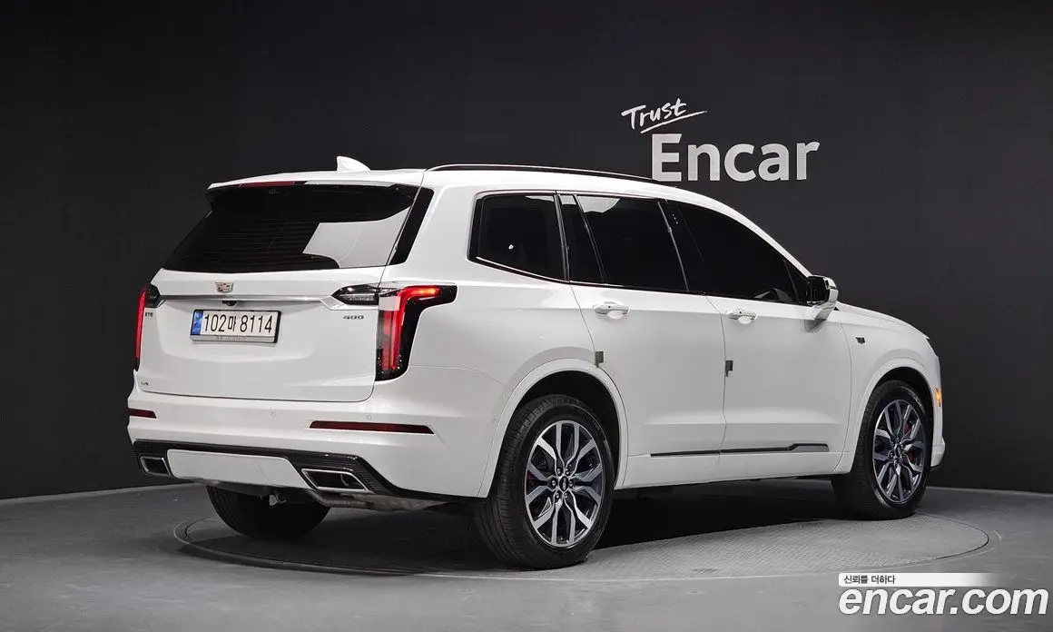 Cadillac XT6 2023 3.6 автомат (гидро), фото 2 Cadillac XT6 2023 3.6 автомат (гидро), фото 2