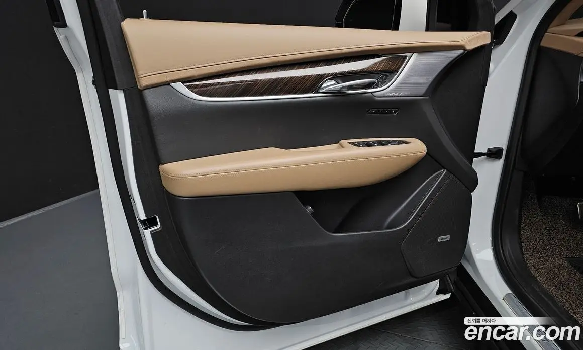 Cadillac XT6 2023 3.6 автомат (гидро), фото 14 Cadillac XT6 2023 3.6 автомат (гидро), фото 14