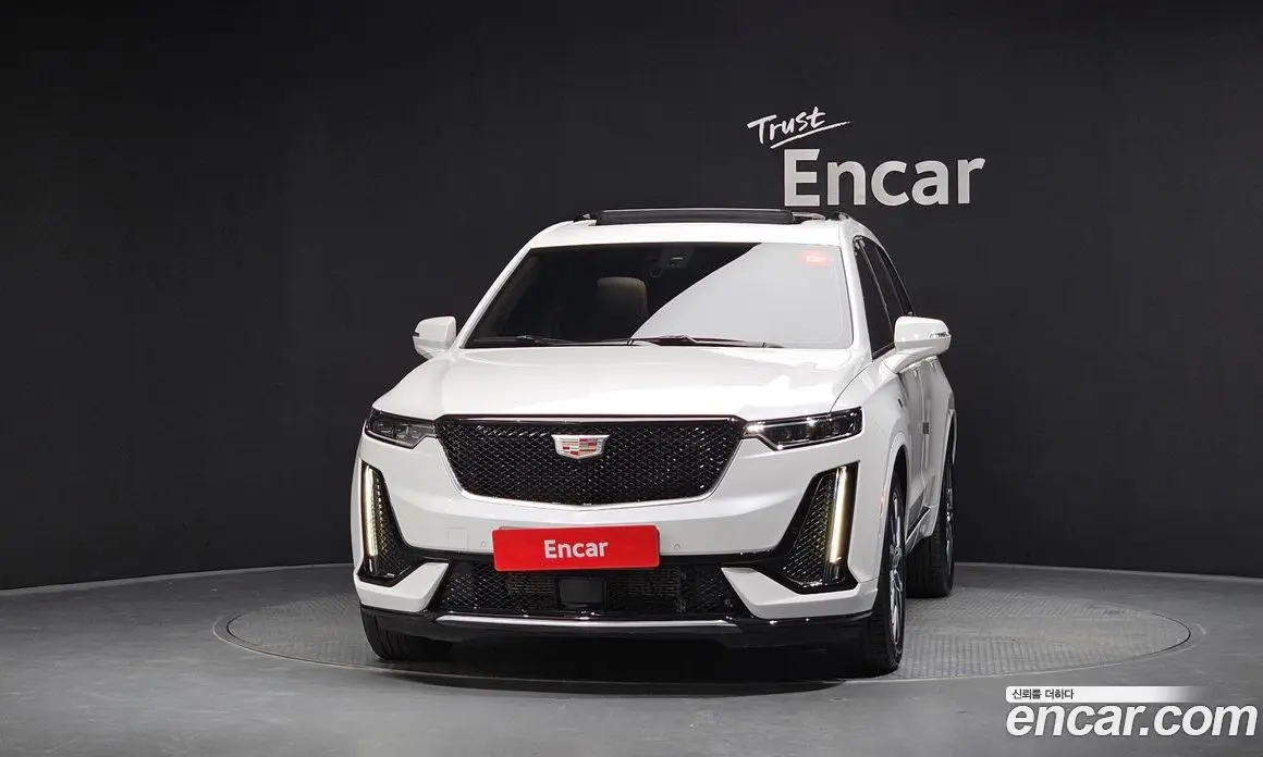 Cadillac XT6 2023 3.6 автомат (гидро), фото 3 Cadillac XT6 2023 3.6 автомат (гидро), фото 3