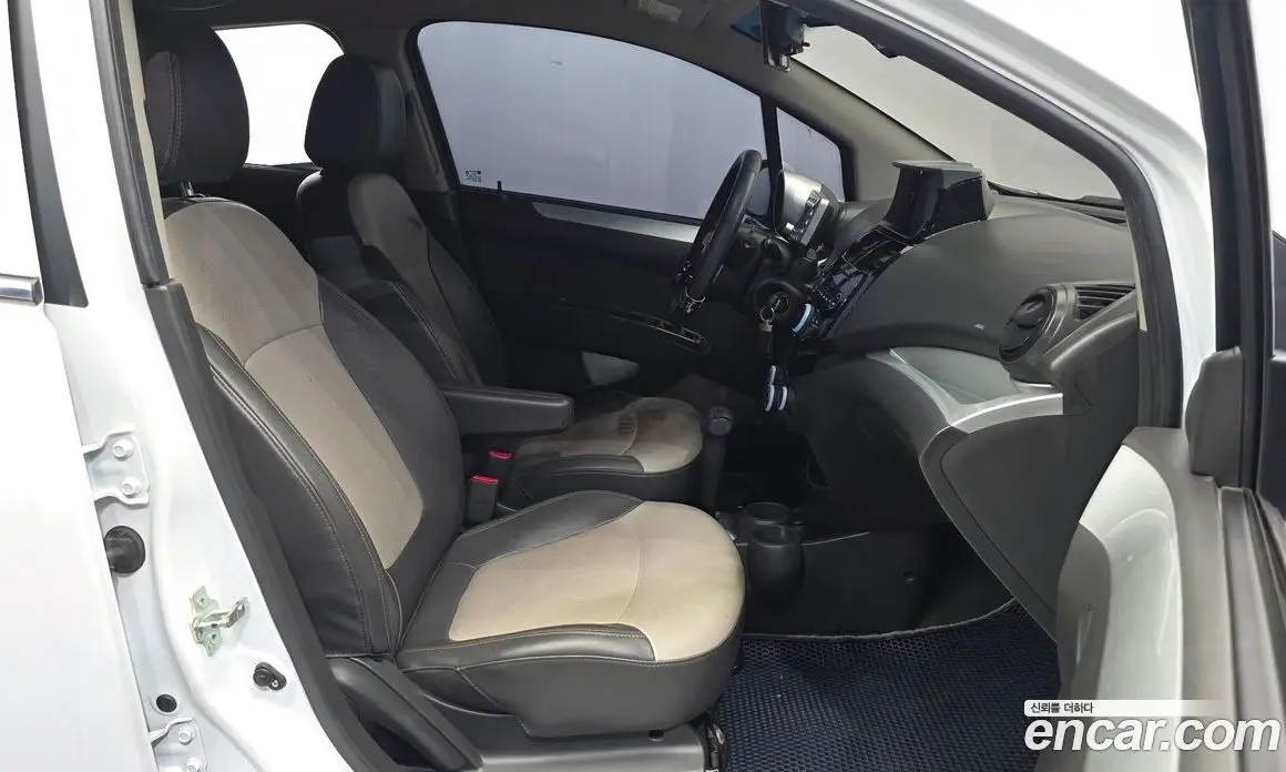 Chevrolet Spark 2012 1.0 автомат (гидро), фото 16