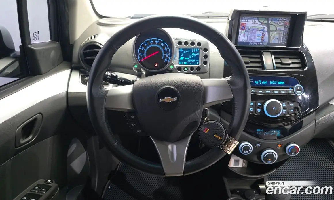 Chevrolet Spark 2012 1.0 автомат (гидро), фото 19