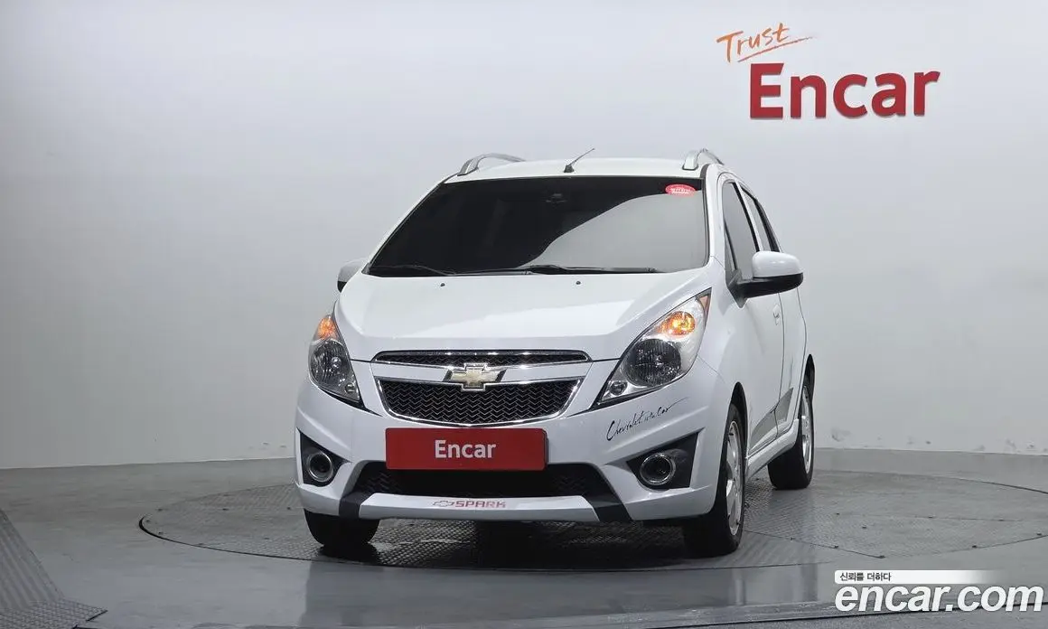 Chevrolet Spark 2012 1.0 автомат (гидро), фото 3