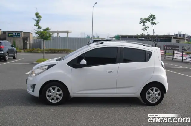 Chevrolet Spark 2012 1.0 автомат (гидро), миниатюра 2