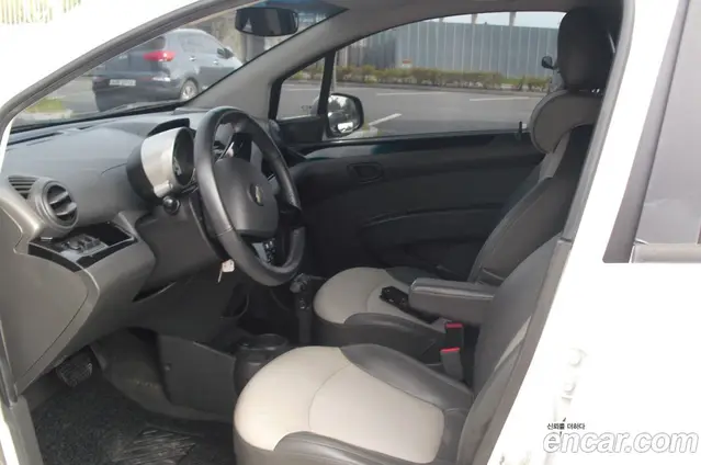 Chevrolet Spark 2012 1.0 автомат (гидро), миниатюра 6