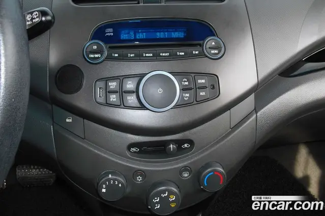 Chevrolet Spark 2012 1.0 автомат (гидро), миниатюра 9
