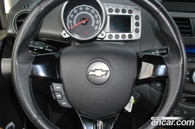 Chevrolet Spark 2012 1.0 автомат (гидро), миниатюра 10