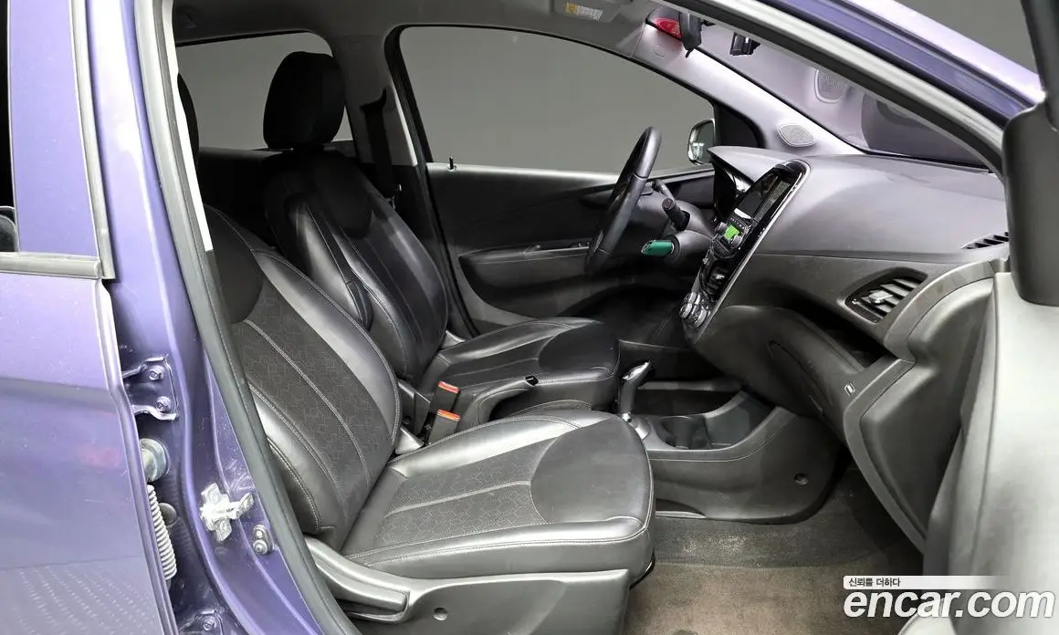Chevrolet Spark 2015 1.0 автомат (гидро), фото 17