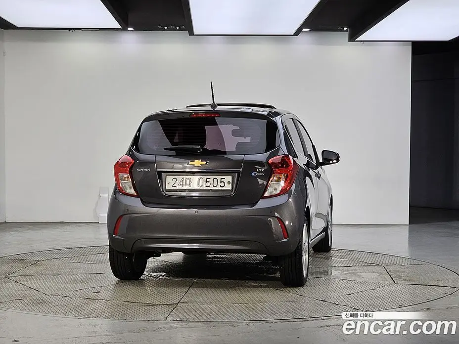 Chevrolet Spark 2015 1.0 автомат (гидро), фото 3 Chevrolet Spark 2015 1.0 автомат (гидро), фото 3