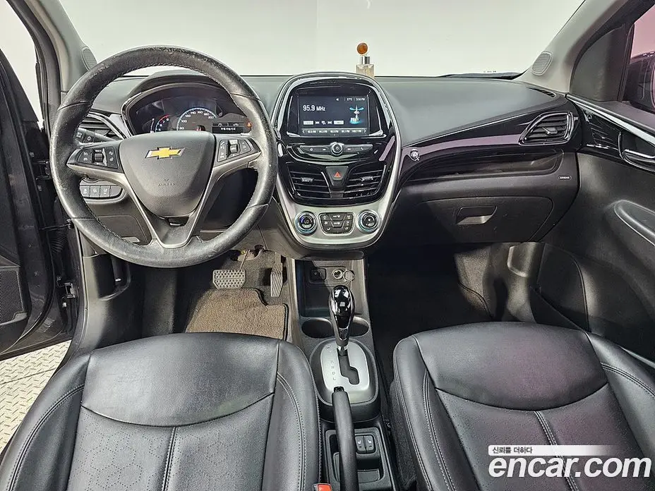 Chevrolet Spark 2015 1.0 автомат (гидро), фото 5 Chevrolet Spark 2015 1.0 автомат (гидро), фото 5